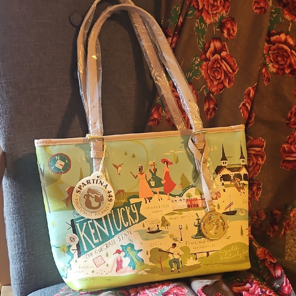 Spartina 449 NWT Kentucky Scenic Tote - Green and Yellow